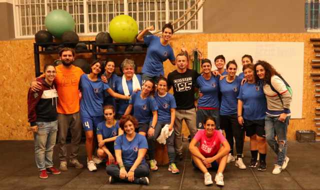 Bari, quindici ragazze e un pallone: con la "Join" risorge il calcio a 5 femminile